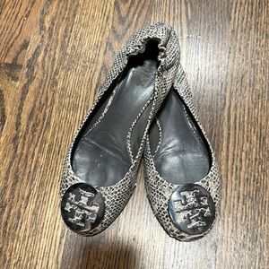 Tory Burch Reva Ballerina Flat Gray Python with Silver Logo Size 8.5
